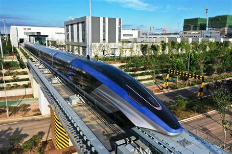 how fast are trains in china